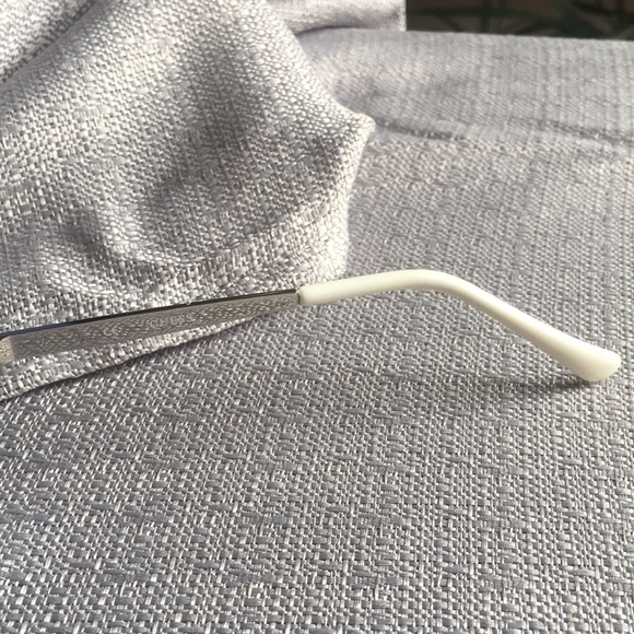 GUESS Mens Sunglasses Sil-3 GU6710 - Picture 10 of 10